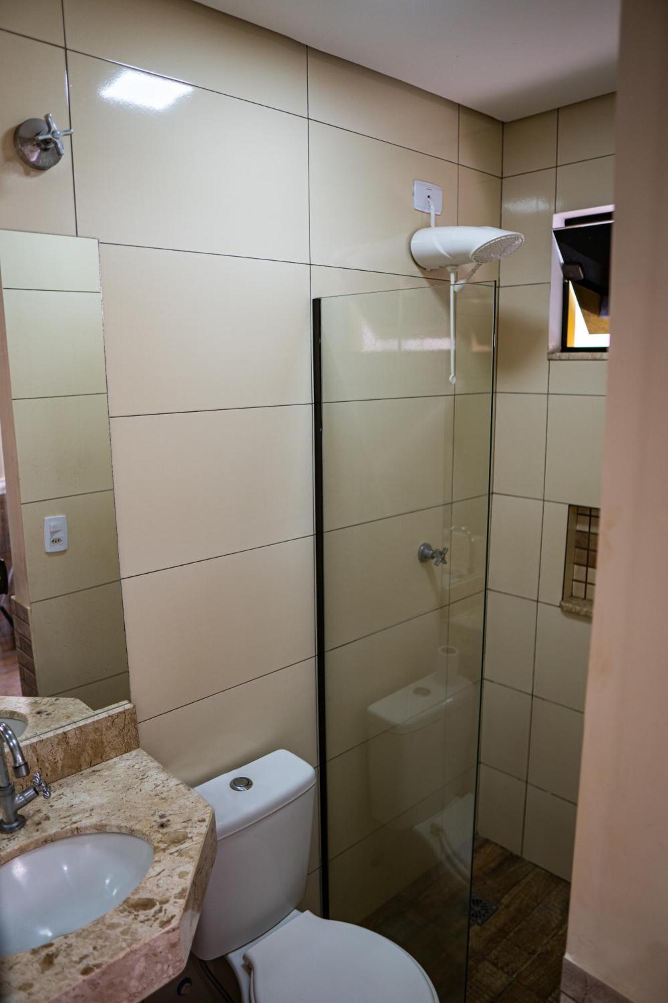 Hotel Nixon Proximo, Rodoviaria, Prefeitura E A Matriz Central Itaí Kültér fotó