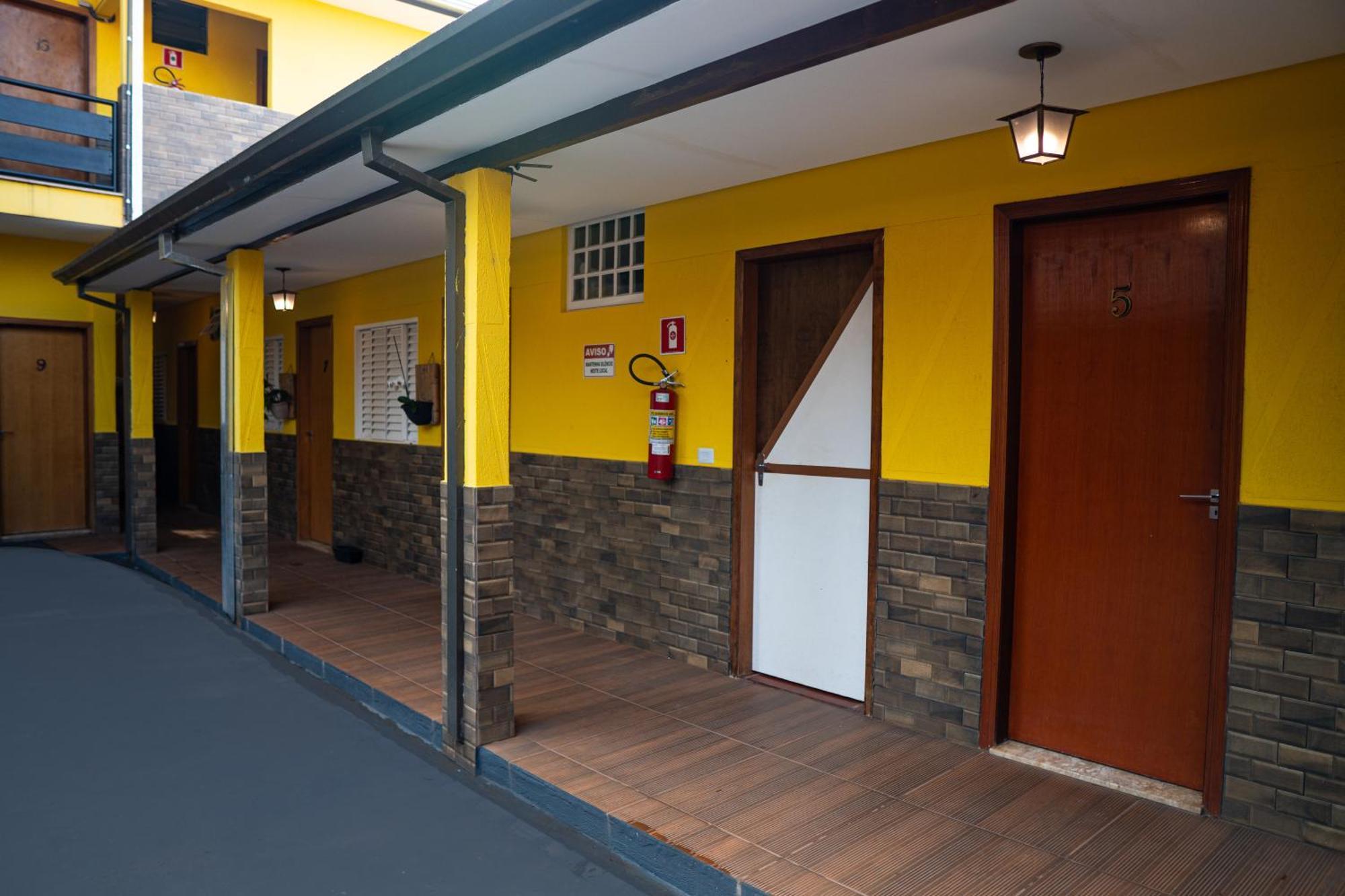 Hotel Nixon Proximo, Rodoviaria, Prefeitura E A Matriz Central Itaí Kültér fotó