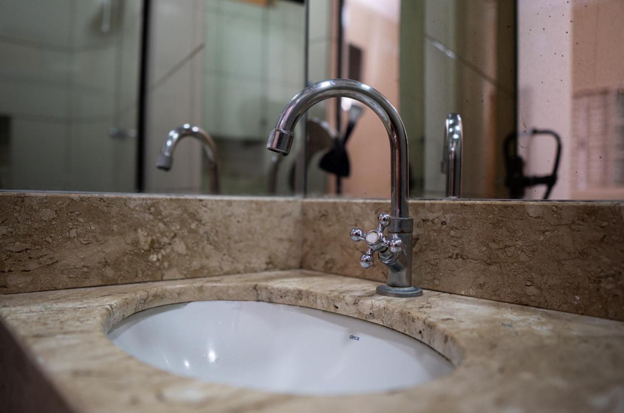 Hotel Nixon Proximo, Rodoviaria, Prefeitura E A Matriz Central Itaí Kültér fotó